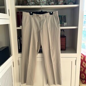 Tommy Bahama Men's 90% Silk, 10%Cotton Pants.